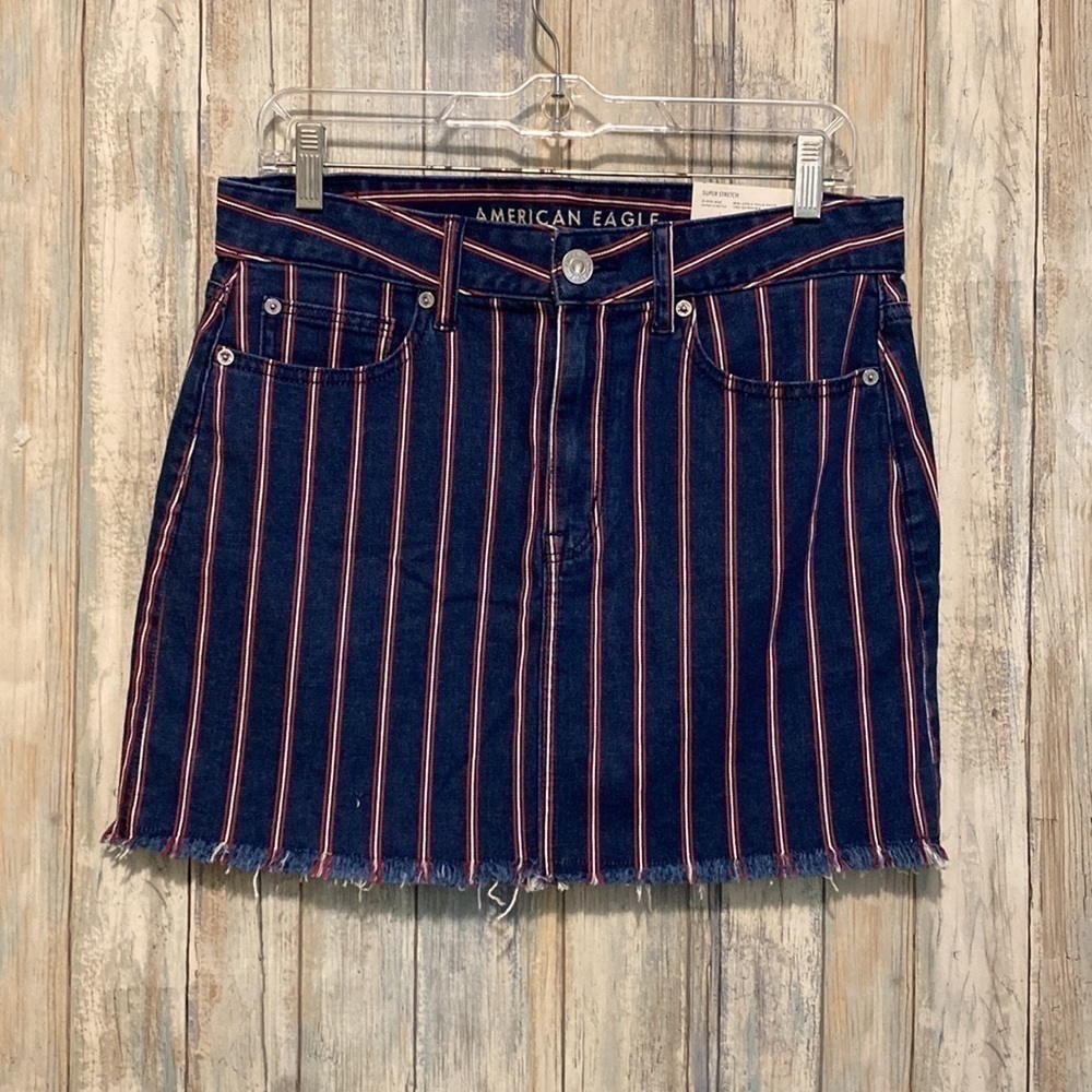 NWT American Eagle | Patriotic High Rise Mini Denim Skirt | Size 8 - Picture 2 of 11